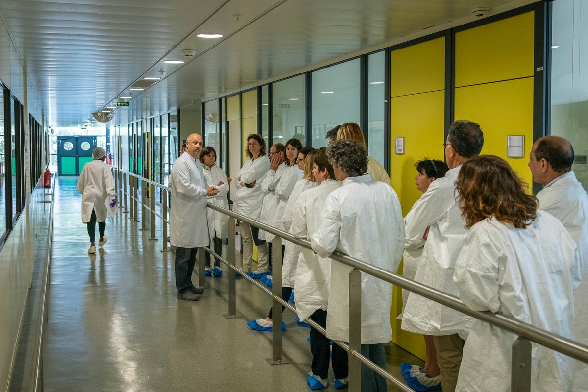 SanofiFR's tweet photo. [#Engagement] Sur notre site de #Montpellier, 2⃣4⃣ tuteurs écoles sont venus à la rencontre des tuteurs entreprises 👋🏻

L'occasion visiter le site &amp; d'échanger sur les différents rôles &amp; responsabilités dans l’accompagnement des #etudiants 🎓

#jeunes #formation #alternance https://t.co/vKRDLXFqz5