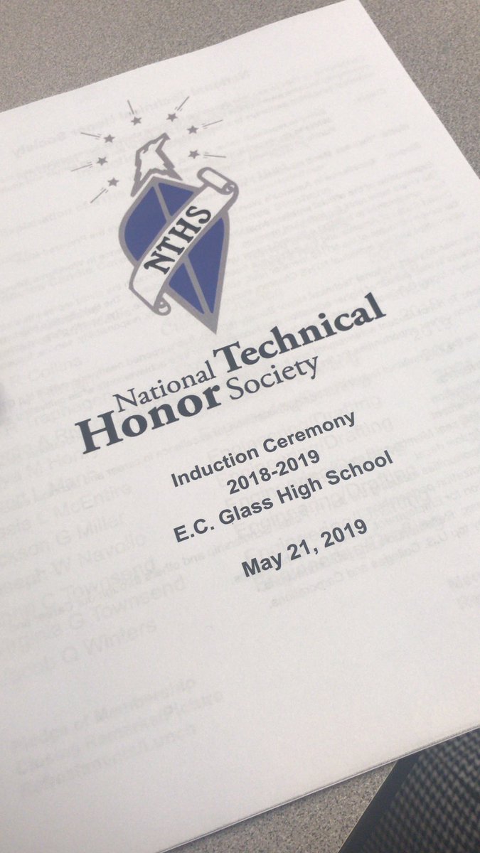 MegGraves12's tweet photo. Watching one of my seniors being inducted @REFlaugher @ecghighschool https://t.co/gh5jdRNXUx