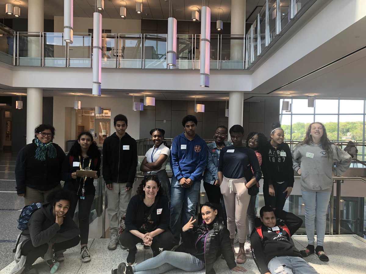 MsNaughtonReads's tweet photo. Future Beacons! @tbaupdates 8th graders tour @UMassBoston and participate in admissions workshops! https://t.co/BeOnjoRJEM