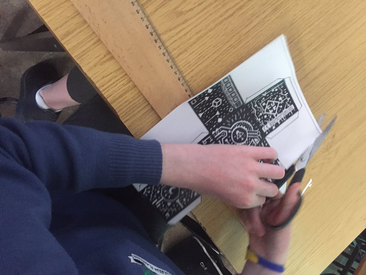 SFCTechdept's tweet photo. Developments, orthographic, pictorial, solidworks, technology and most importantly fun.. All interlinked in today’s class #mergecube#visualisation#technology#fun#teachingandlearning aids  @JCt4ed @technology_4 @jpLyster1 https://t.co/DzOp8Os4cT