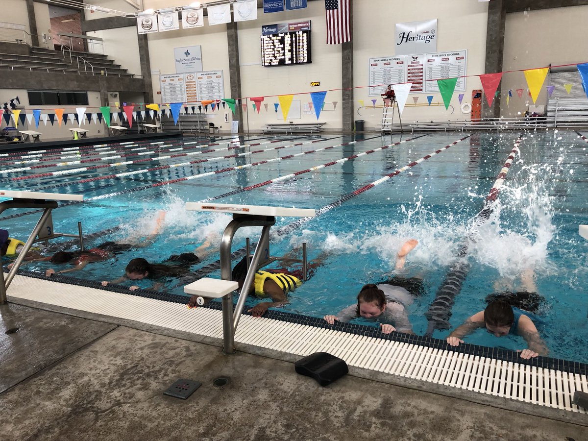 RHSLadyJackets's tweet photo. The Lady Jackets love to swim!! #BootCampWeek #JFND https://t.co/skUKMYpeqi