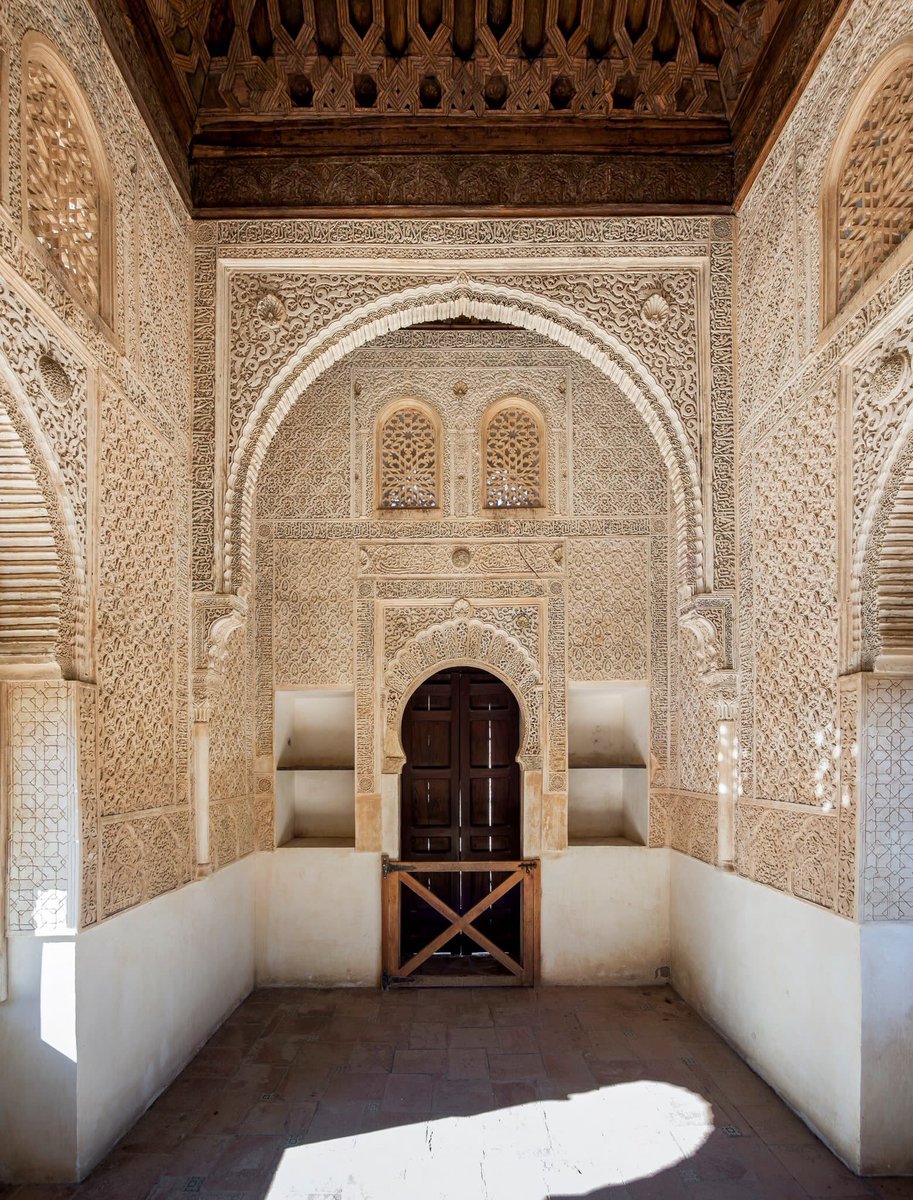 Rocio_DiazJ's tweet photo. Hoy conocemos que @alhambraoficial recibe el Premio de Patrimonio Europeo @europanostra por la restauración del Oratorio del Partal. Felicidades al magnífico equipo técnico que de manera interdisciplinar ha participado en ella. https://t.co/qPyRRHJZ0J