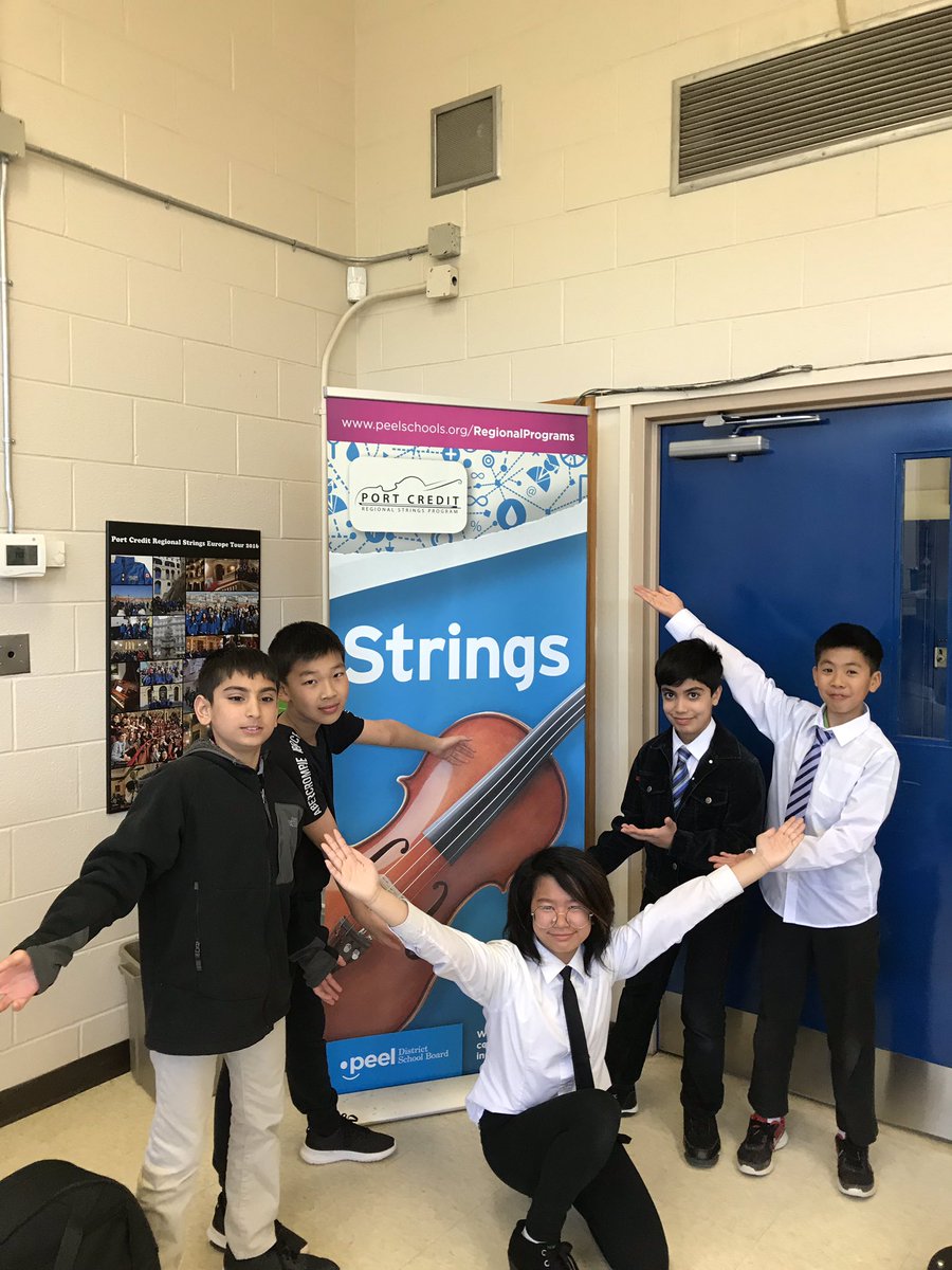Dr_Kizas's tweet image. A huge thank you to the grade 6-8 students @FallingbrookMS @PeelSchools for joining us this morning for our Regional Strings Workshop Day! What a great start to the week! You were fantastic @PortCreditSS guests, and we hope to see you soon!