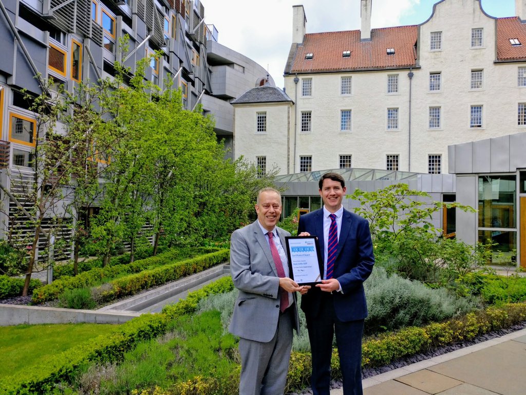 MarkGriff1n's tweet photo. Delighted to receive my @CarerPositive #engaged certificate from @simonghodgson. I'm proud to recognise the work that carers do in a positive and supportive working environment. More employers need to do the same - and say when they do! #carerpositive https://t.co/abO0ZhkoTs