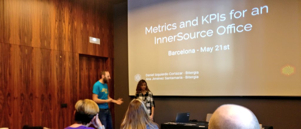 jsmanrique's tweet photo. Time for @anajsana95 and @dizquierdo to talk about "Metrics & KPIs for #InnerSource Office" @Bitergia at #InnerSourceSpain https://t.co/f8zVdvc33K