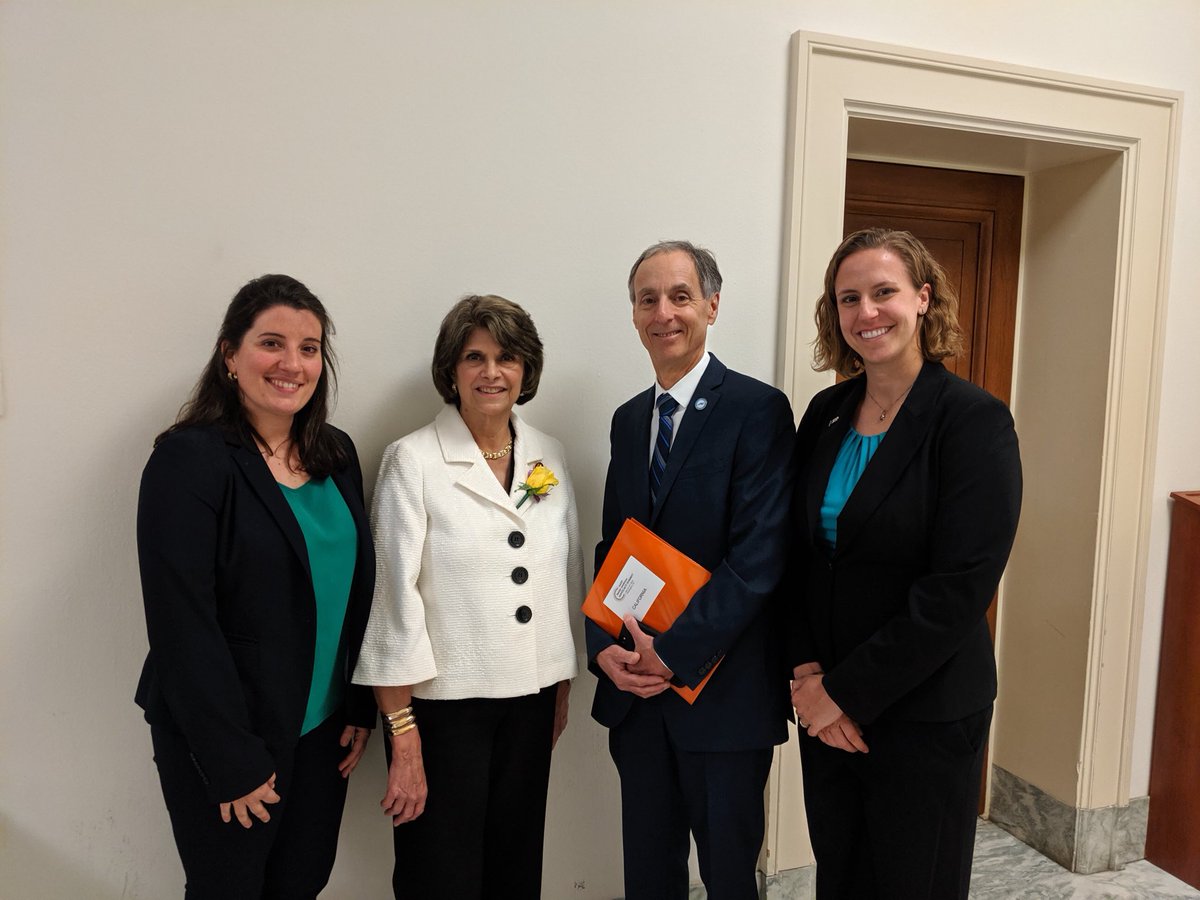 nalhansen's tweet image. Huge thank you to @RepRoybalAllard for taking time out of your busy day to speak with us! We had a great meeting discussing the importance of #familymedicine with Debbie Jessup. #AAFP #FMAS19 @KPSDFMR
