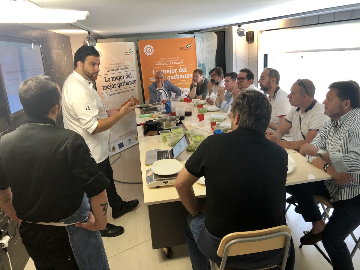 La IGP Garbanzo de Escacena <a href="/IGP_DeEscacena/">IGP ‘Garbanzo de Escacena’</a> estudia abrir nuevos mercados con la producción de #garbanzoverde temprano @xantyelias <a href="/acanthum/">Acanthum</a> agrodiariohuelva.es/?p=87576