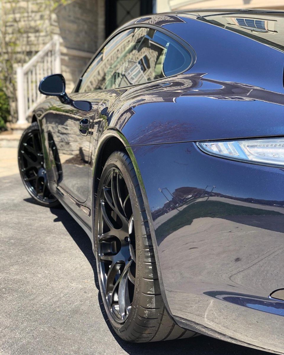 CarsandChaiTO's tweet photo. The lines and gorgeous blue paint on this member's Porsche 911 Carrera 4S need to be appreciated properly in person however here's a taste in photo form.
.
.
.
#Carsandchai #Carsandchaito #Porsche #Porsche911 #German #Muslim #Islam #Charity #Cars #Success https://t.co/ONNEcD1WYp