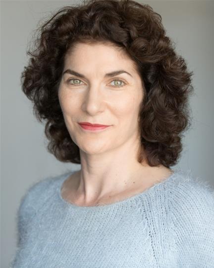 ECAagency's tweet photo. Tune in to @BBCOne tonight at 9pm to watch our wonderful @katecookcook in 'Years and Years'! #yearsandyears https://t.co/1jiyA7DR1T