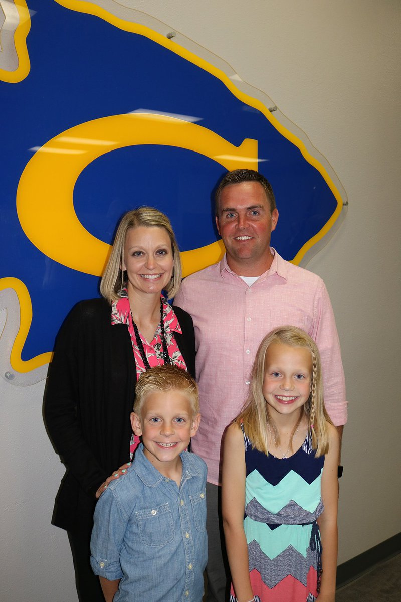 communityisd's tweet photo. On 5/20 the CISD Board approved Melanie Cottongame as Assistant Principal for our @McClendonBraves. Mrs. Cottongame is currently serving as a Language Proficiency (LPAC) Coordinator in Princeton ISD. She began her career as a bilingual teacher in 2007. Welcome to the #BraveNation https://t.co/sRiHwK8MxT