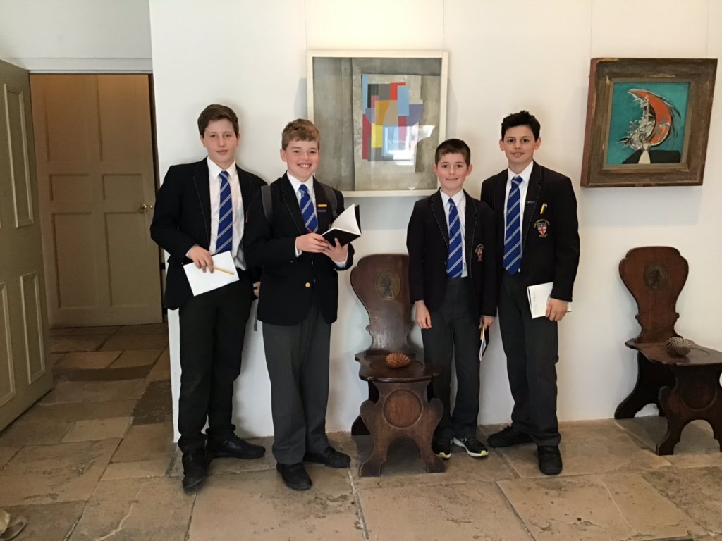 KESWvisualarts's tweet photo. The Art Department had a fantastic day out with @KESWQMH @PallantGallery #KESWcommunity #KESWinspire https://t.co/DzlZYNIbyt