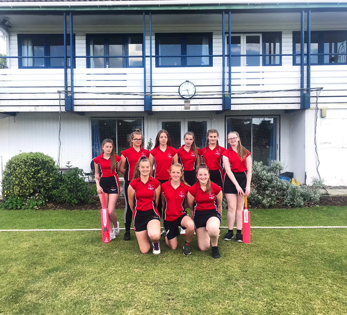 somervaleschool's tweet photo. What a great afternoon spent playing cricket at Lansdown CC. There is so much potential from our amazing Y9 girls. Bring on term 6 for more games and the BaNES festival! POM: Libby 🏏☀️ #CaptainJas #9not6 #Socks https://t.co/p3BmSq7xDi