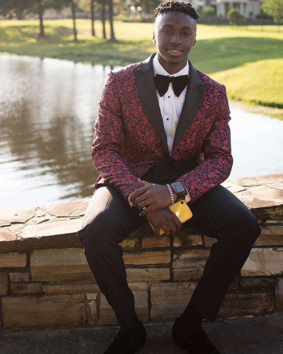 dauntestuart's tweet photo. Son: โDad, why doesnโt the faucet work anymore?โ
Dad: โSon, itโs cause that young man took all the drip.โ
#prom2019
#faucetfailure https://t.co/Nae0rR87wp