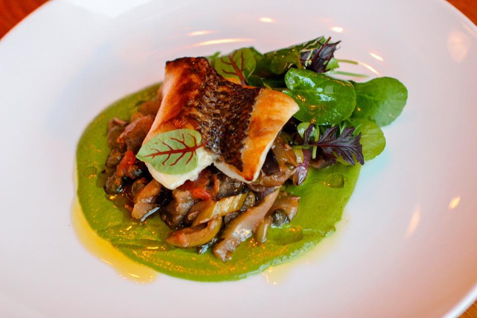 Which of these amazing seafood dishes will <a href="/Acantochicago/">Acanto Chicago</a> be serving at this year's Chowdah Fest...
Oysters? 
Octopus? 
Lobster?
We want them all!!! 😇
chowdahfest.org