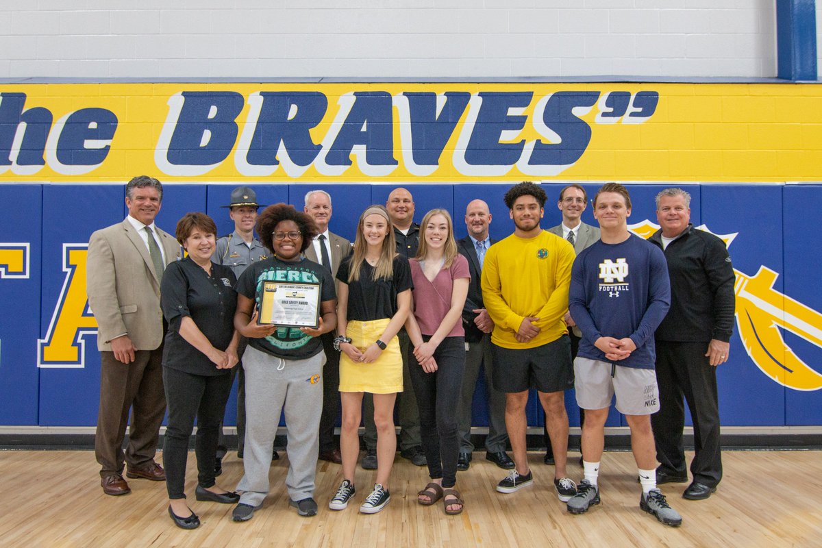 Principal Griffiths &amp; SRO Deputy Mox, received the Gold Safety Award at <a href="/OlentangySD/">Olentangy Schools</a>, &amp; were congratulated by sponsors Bob Peterson of  <a href="/DelCoProsecutor/">Melissa Schiffel</a>, Chuck Green of <a href="/byersauto/">Byers Auto Group</a>, Jackie Bain w/SAFE Delaware, Lt. Caudill <a href="/OSHP/">Ohio State Highway Patrol</a>, Juvenile Judge Hejmanowski, &amp; <a href="/DelCoSheriff/">Delaware County SO</a> Martin.