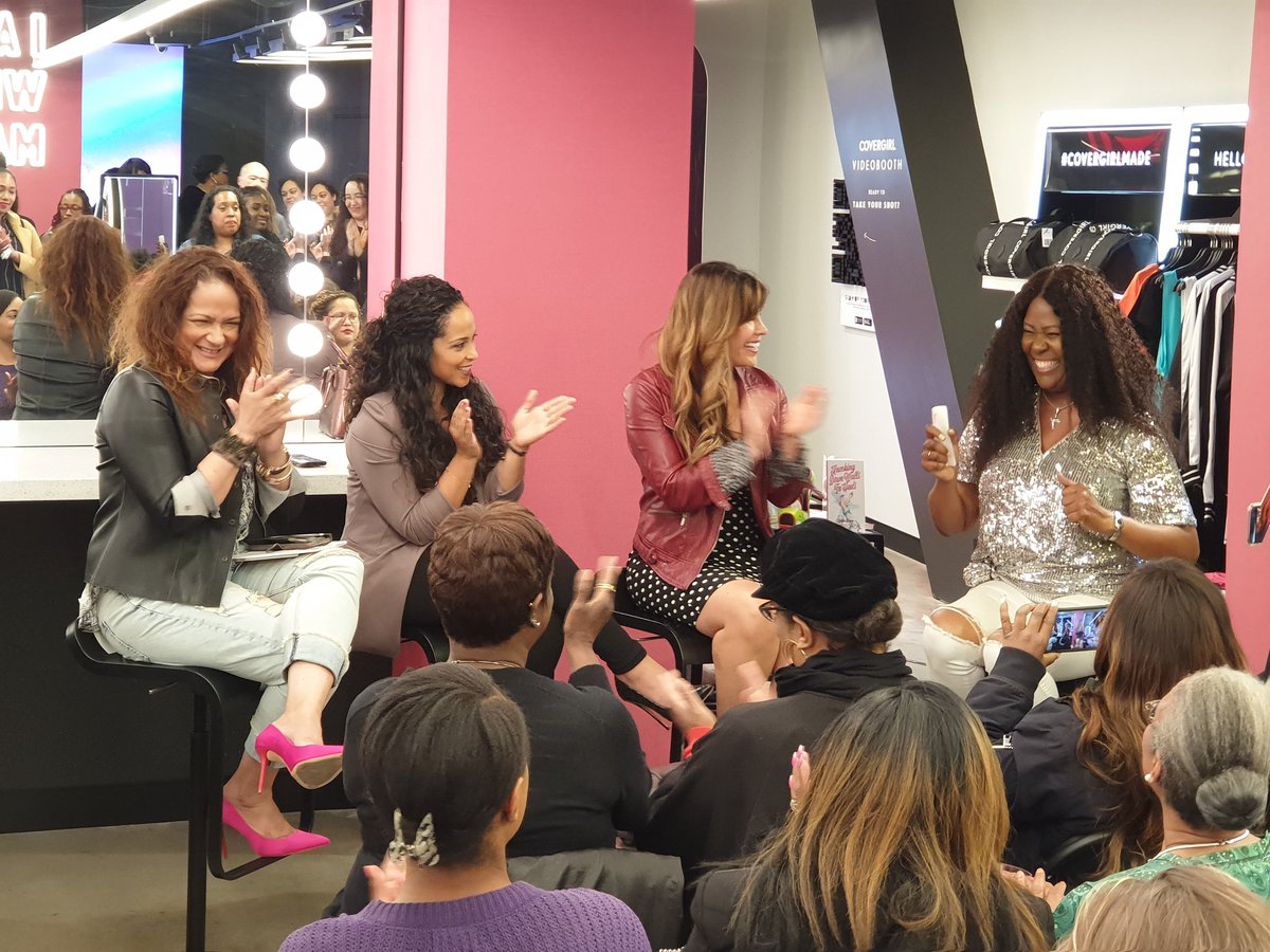 sanyahudson's tweet photo. Media-ing!!! I must have said something right😉
-
-
It was an honor to serve as #moderator for the #glambition #KnockingDownWallsInHeels #CoverGirl #event in #timessquare #nyc Do me a favor...applaud a woman today! #podcaster #radiohost https://t.co/FHTFZKX6Ps