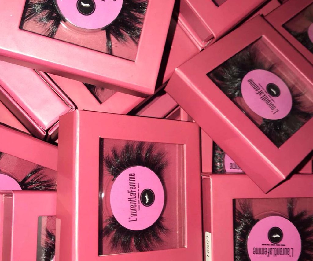 ResTricteD_SnoB's tweet photo. Place your orders Today Ladies #Lashesarelife #lashextensions #Mua #Falselashes #Dmvlashtech #Dclashes #25mm #Minklashes #lashgang #Eyelashextentions #Lashdolls #Lashgod https://t.co/cbbjO3IrI8