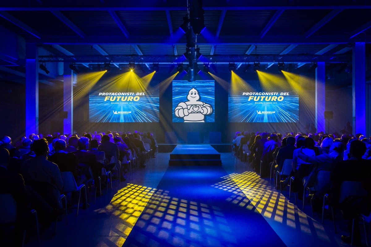 RossoEvolution's tweet image. Protagonisti del Futuro - Milano, 15 maggio 2019-330 dipendenti #Michelin.Una convention che ha creato entusiasmo e coinvolgimento degli ospiti grazie ad un format tecnologico ed innovativo!#rossoevolution #movedbypassion #passionforideas #evolutionevents2019 #convention #Milano