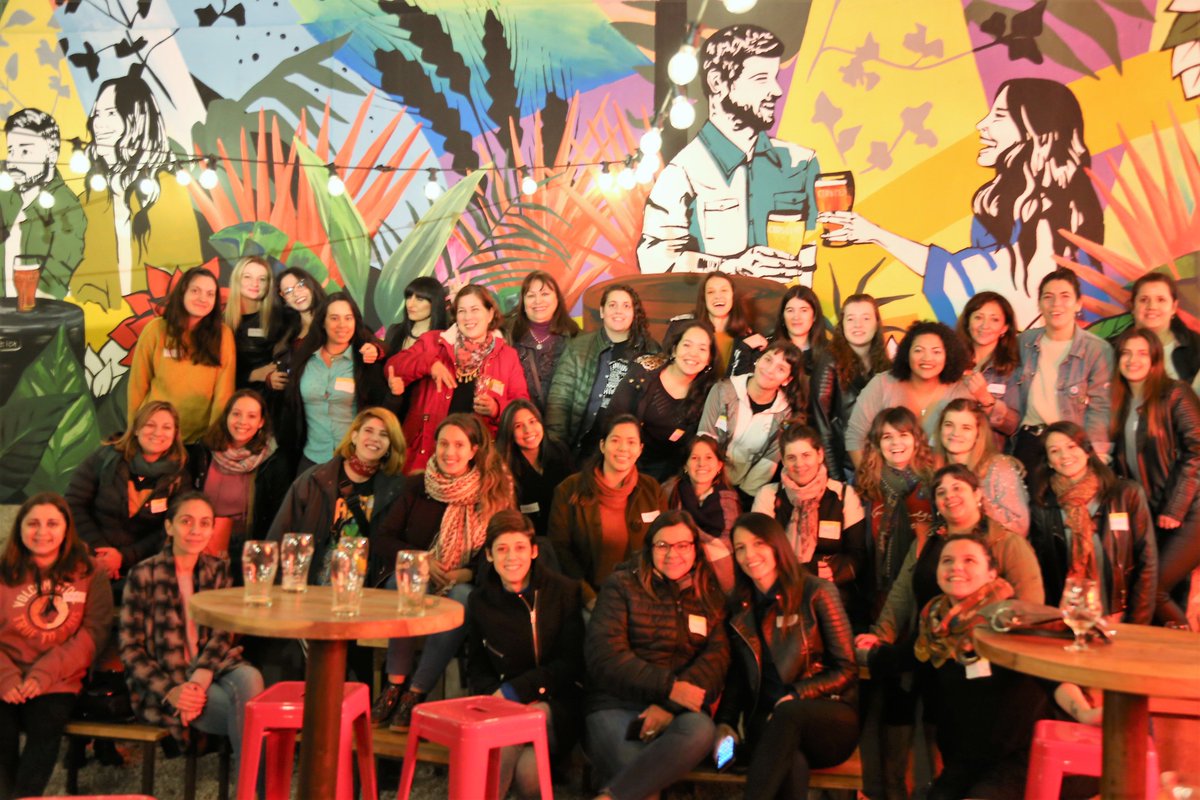 CulturaMuni's tweet photo. 👠🍕 Así se vivió el 1er Encuentro de Mujeres Gastronómicas
#kitchenCAMP ayer lunes por la tarde. 🍽️💅
El próximo será en julio, también en nuestra Ciudad 👏👏 https://t.co/FKnKezs7jn