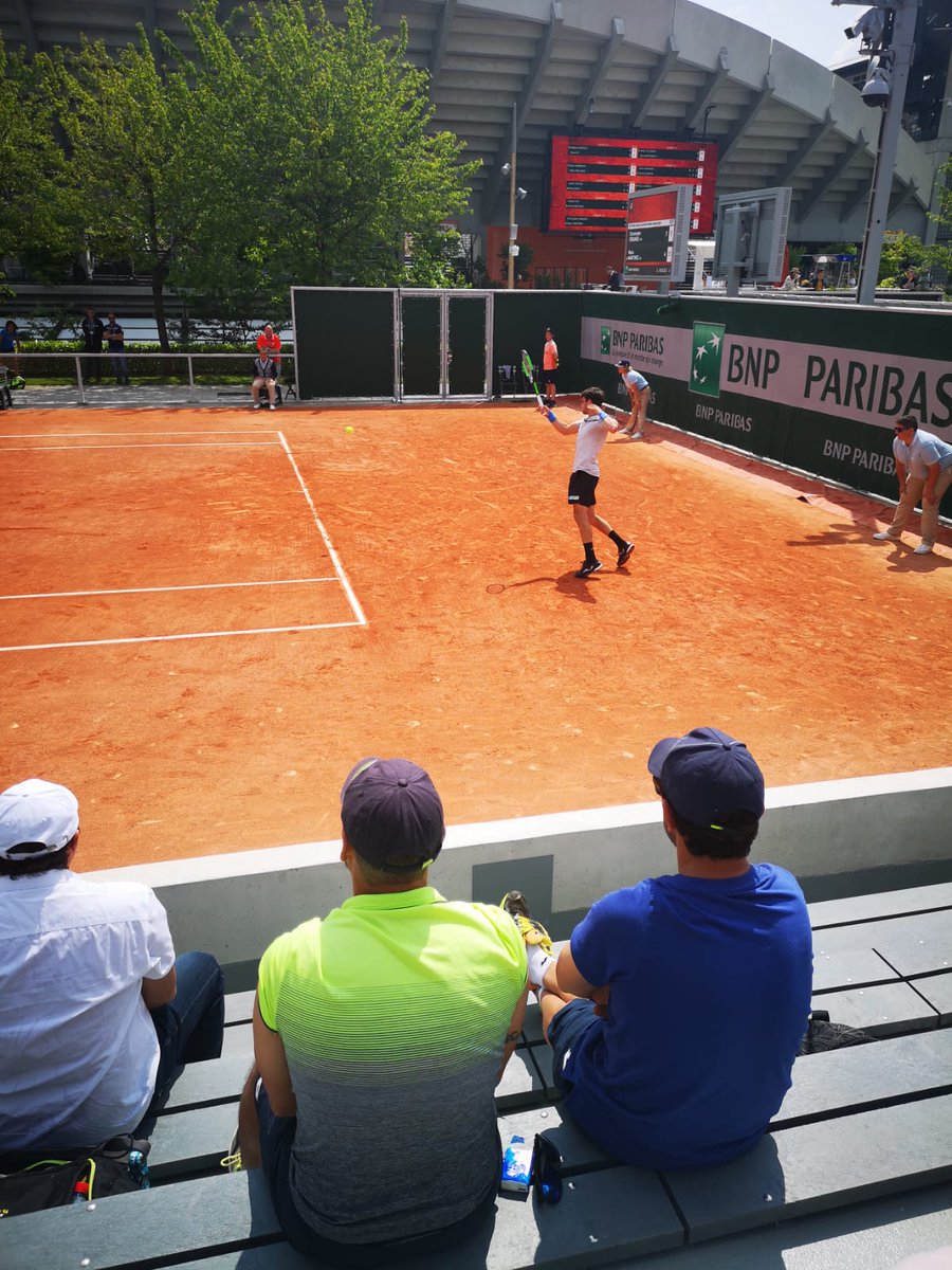 ferreracademy's tweet photo. #ATFResults: @PedroMPortero defeats #ChristopherEubanks (USA) by 6-4/6-4 and successfully accessess to 2nd Round of the @rolandgarros. Congratulations Pedro and your team #JavierFerrer and #JaumeRos #FrenchOpen #RG19 #ATFTeam #ATFPlayer 🎾🎾👏 https://t.co/xc4zbtVKOX