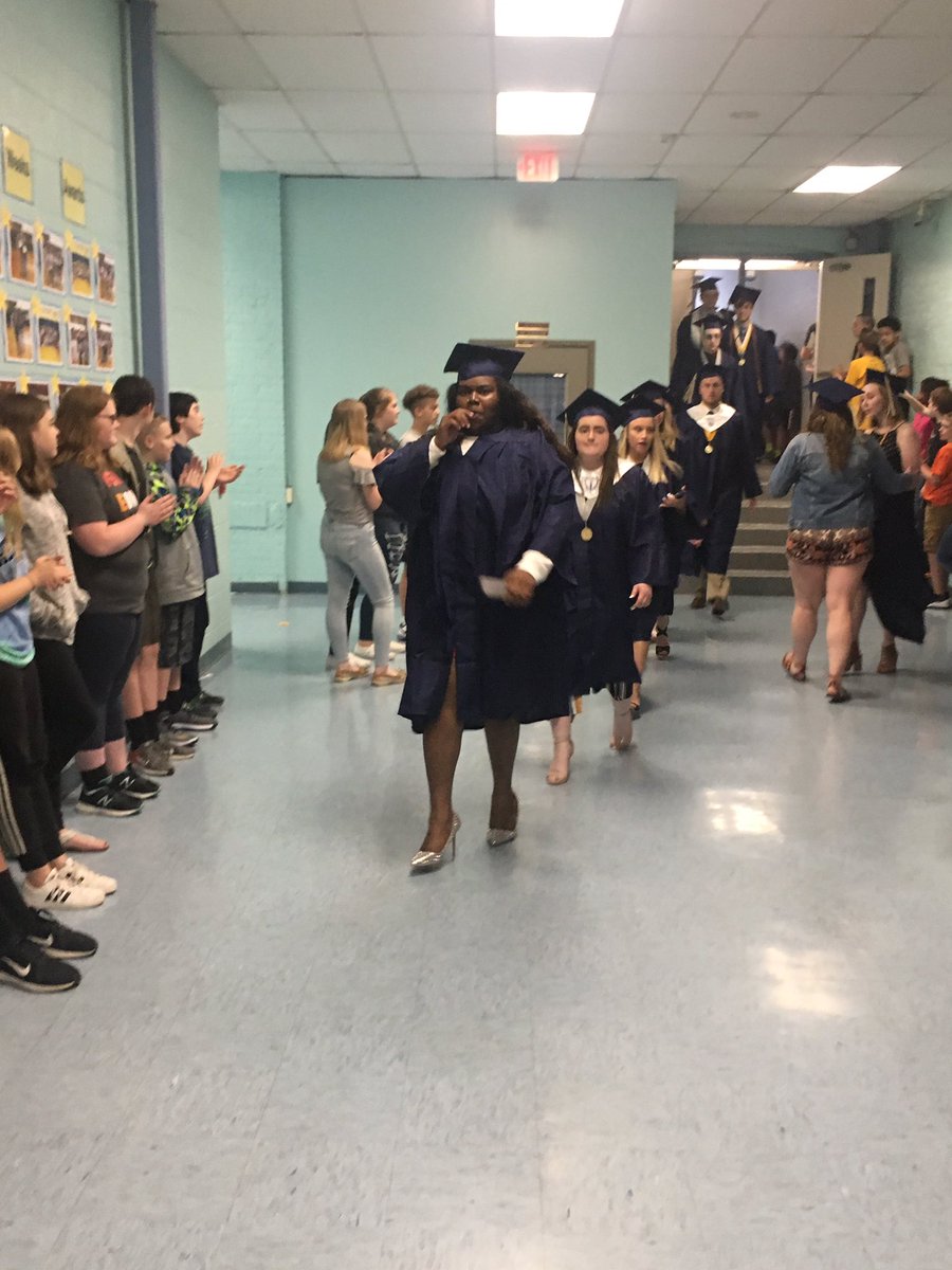 Elizabeth Adams tweet media