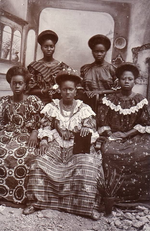 Vintage postcard, Ghana (circa 1900)

Photographer unknown