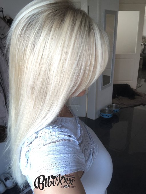 love my new hair... #newhair #color #mydirtyhobby https://t.co/bxdXnq1xuW<a href="/tag/newhair"class="tags">#newhair</a><a href="/tag/color"class="tags">#color</a><a href="/tag/mydirtyhobby"class="tags">#mydirtyhobby</a>