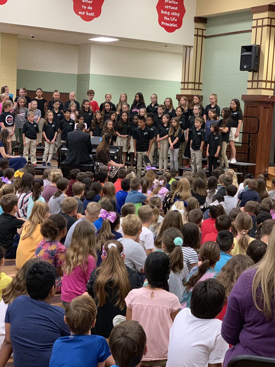 TISDCES's tweet photo. Celebrating our Great Expectations Model School Designation!  #wearethechampions #notadryeyeinthehouse #cesoneteamonedream https://t.co/TIfvV7W33P