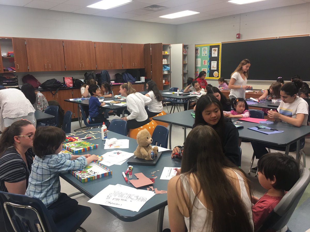 frede52's tweet photo. My favorite time of day #TeensNTots #TenaflyPS #TigerTots #THS #SLE #21stcenturylearning https://t.co/9RWklmQouP