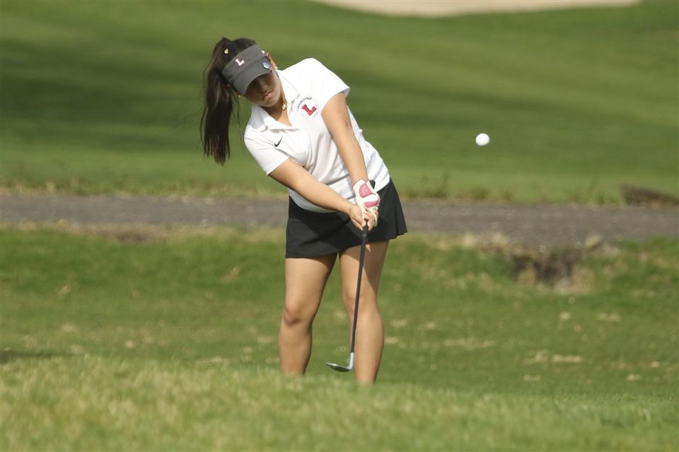 LvilleSchool's tweet photo. Learn about Lina Olazabal '22, girls’ varsity golf, through her #BigRedProfile https://t.co/rVnemy9RVr https://t.co/15f2g641ax