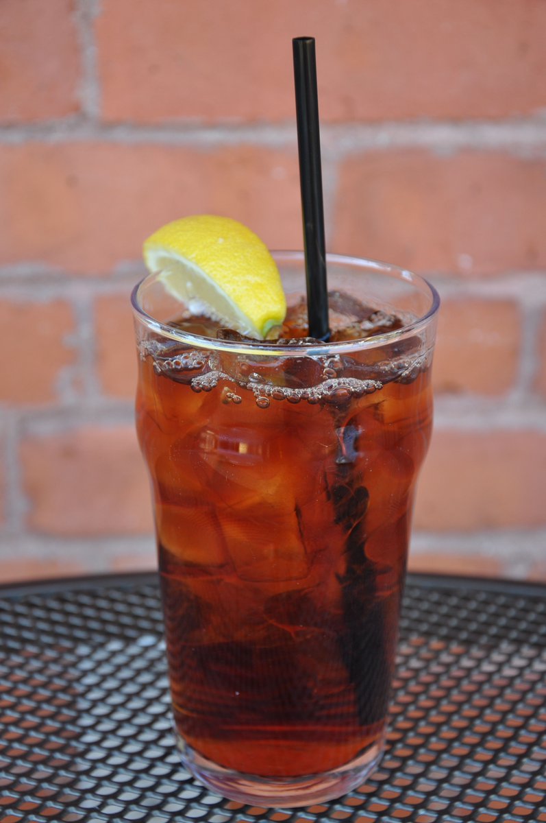 Brisk, but gorgeous day here on Broad St. in Frog Hollow. #thirstquencher #lunch #icedtea #tea #teatime #tealover #teaddict #tealife #instatea #hartfordeats #hartfordhasit #hartford #ct #connecticut #cteats #cteatsout #ctfood #ctbites #ctfoodie #ctfoodlovers #ctdrinks #drinkgram