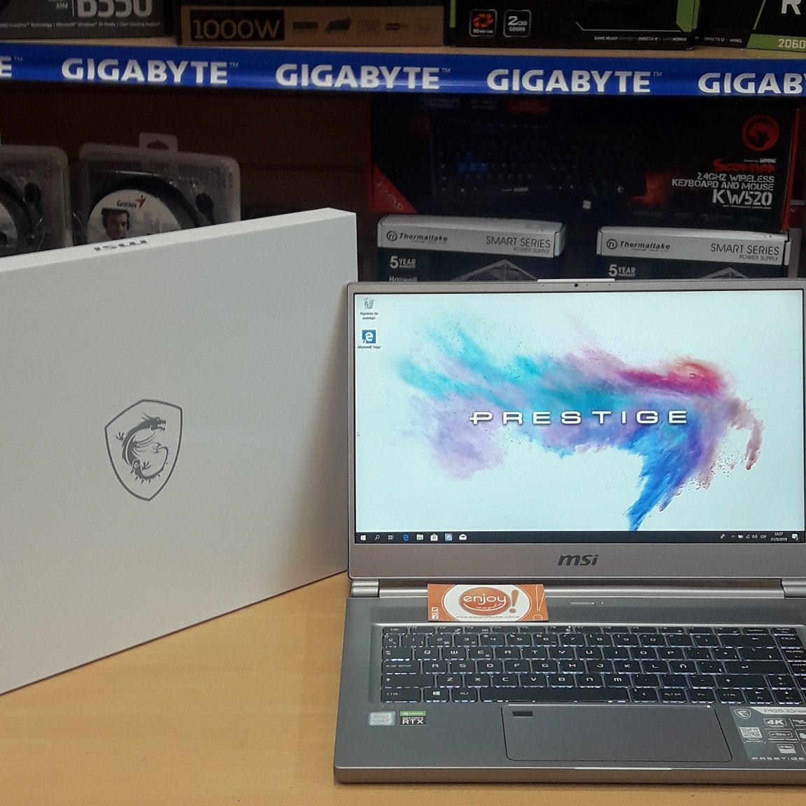 computer_enjoy's tweet photo. Msi  Prestige P65 Creator 9SE https://t.co/x8Dppl9dZl