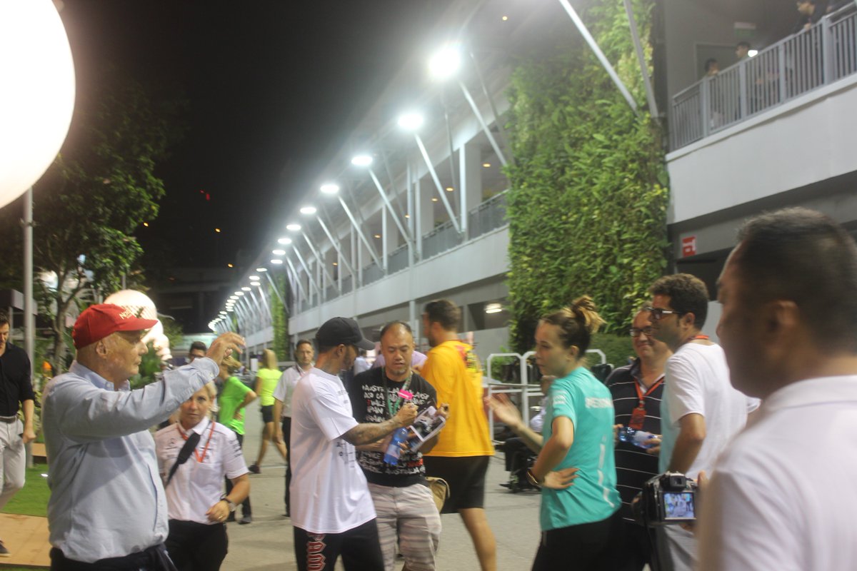 datuyoga's tweet photo. After the race of @F1NightRace '17, he walked past in front of me and I immediately snapped a picture of him. "Congratulations for the win, Niki!", I said to him. He looked at me, smiled, and replied, "Thank you!", with his famous Austrian accent
Rest in Peace, Niki
#RIPNikiLauda https://t.co/UBSNtikAbm