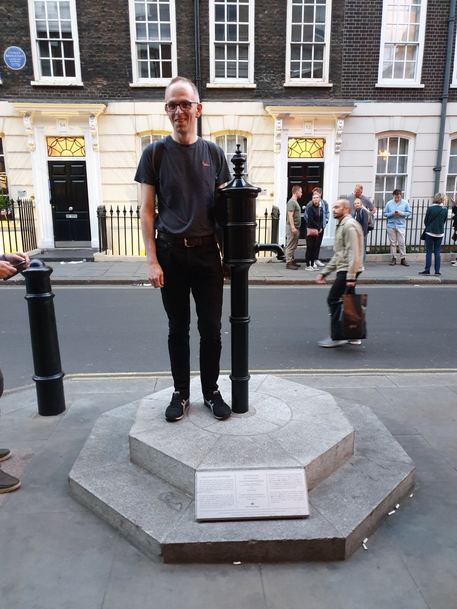 garethnyoung's tweet photo. When in London ... do mappy things #JohnSnow #Pump #Soho   #CholeraMap https://t.co/GFKRDIhWqo