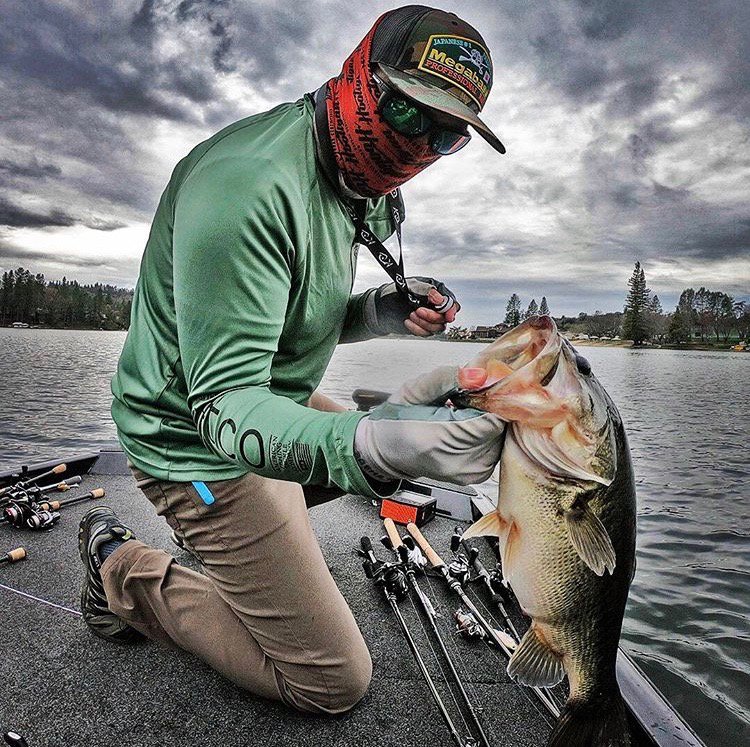 ANGLRfishingapp's tweet photo. “Locking catches in with the Bullseye 🎯keeps things logged during the storm ⛈” - Alex Mei
Don’t waste another minute manually logging your fishing data, pull in water and weather conditions with a simple click of a button!
#AnglrBullseye #FishingIntelligence #bassfishing https://t.co/HmmNdEtw1O