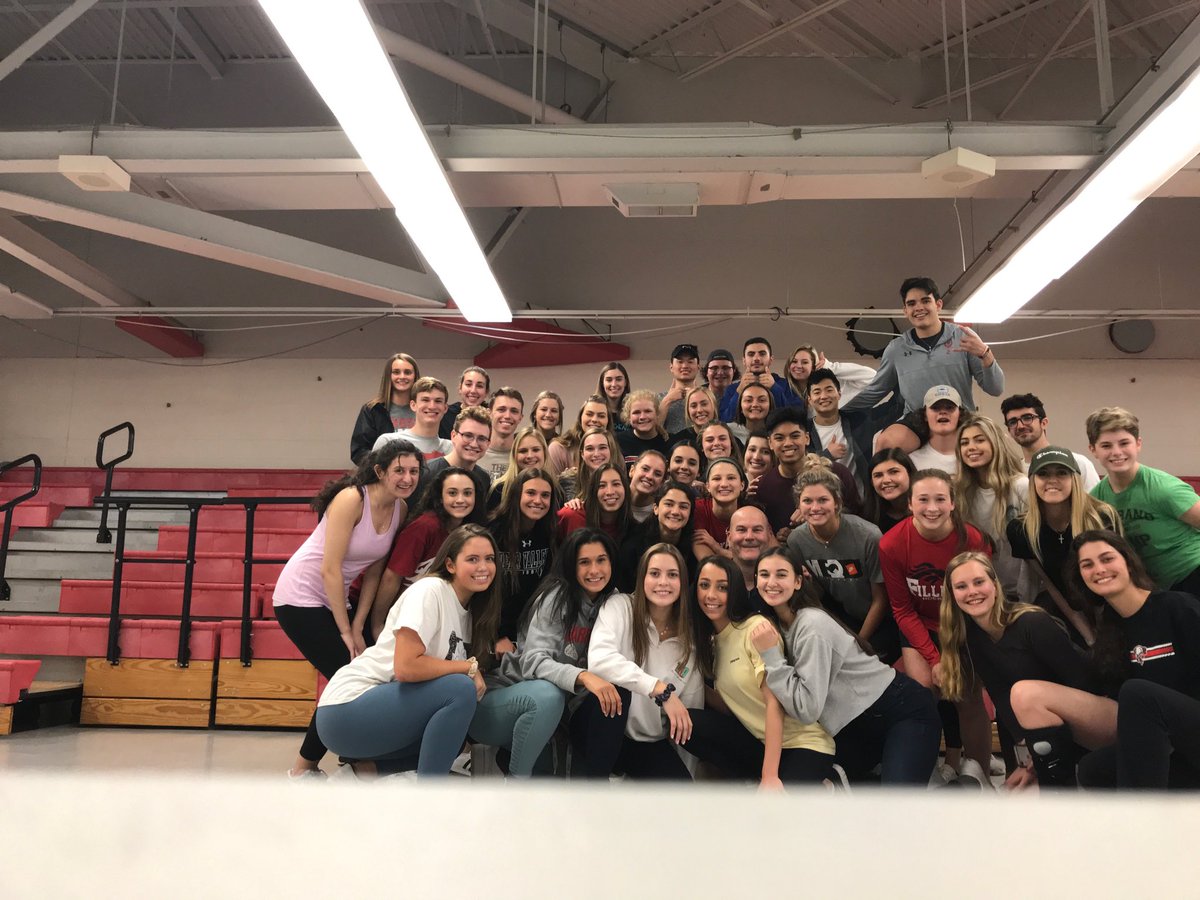 PeLeaders's tweet photo. Great team building field trip today. Will miss their impact on this school and in my heart! ❤️ https://t.co/QPaHQvOt8o