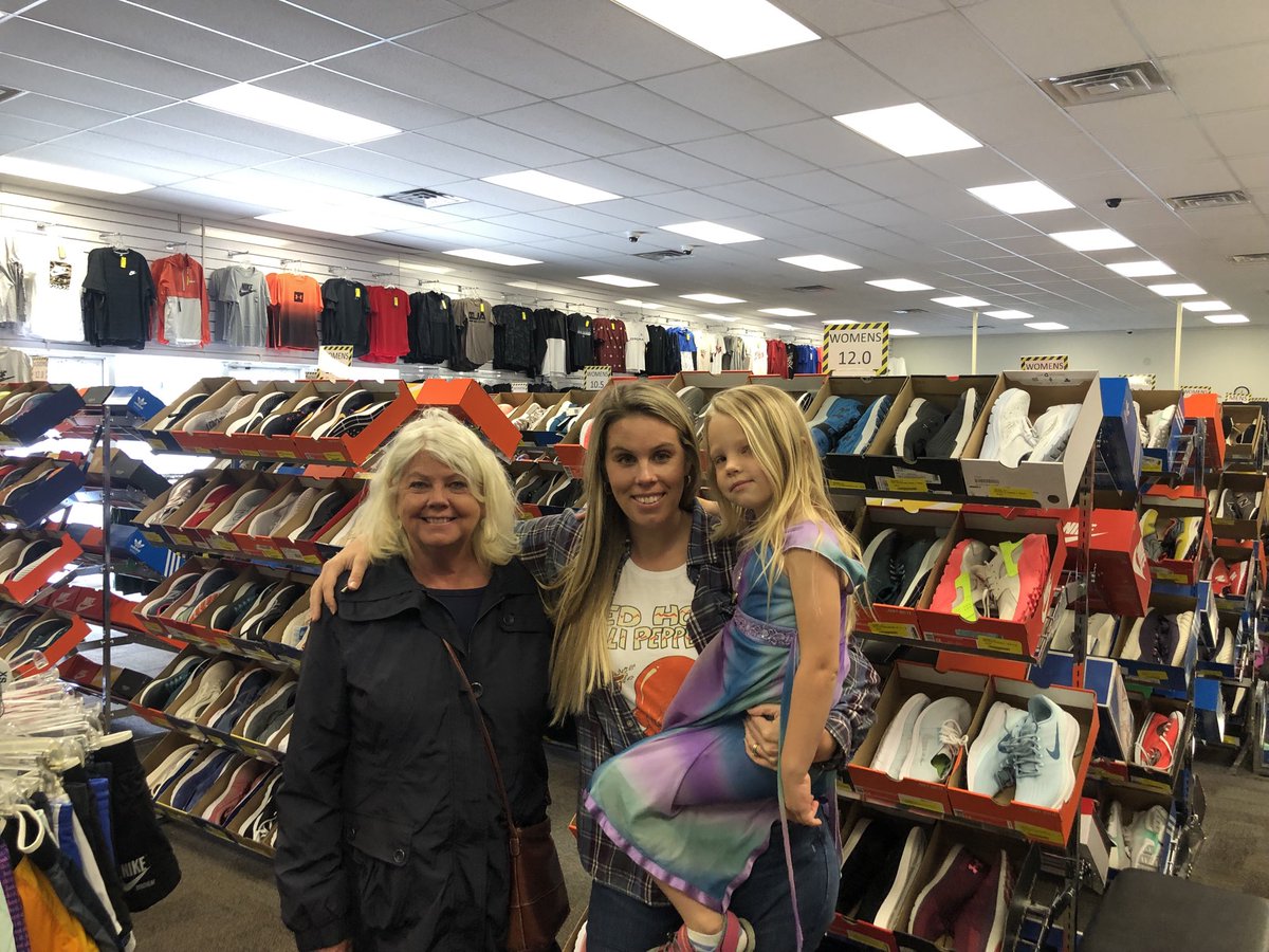 CraigBastian's tweet photo. 3 generations of beautiful Bastian girls in a shoe store https://t.co/rln9k1S78W