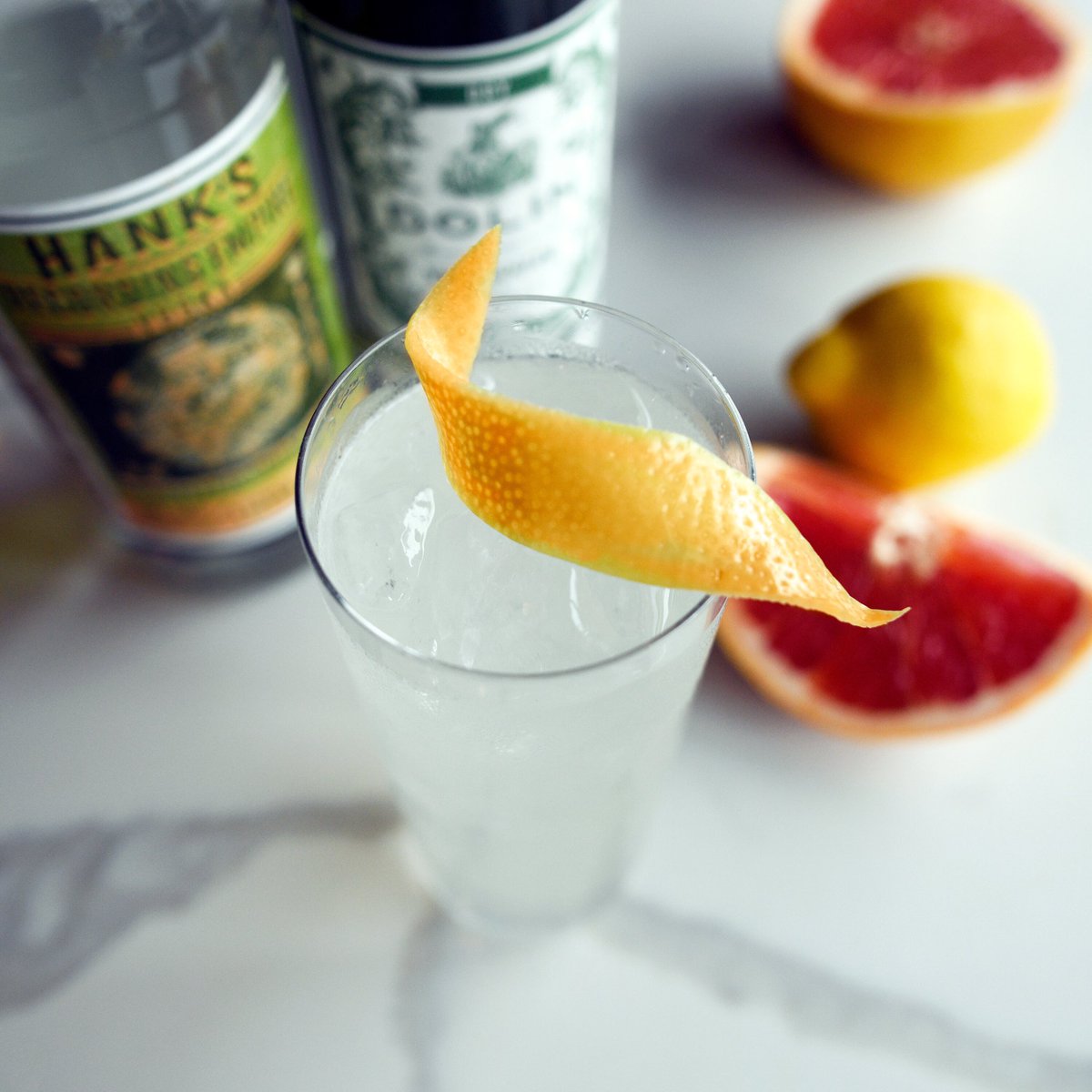 theheritagefp's tweet photo. This week’s refreshing #somethingandtonic featuring Hank’s Recording Empire #vodka, Dolin #vermouth, lemon, grapefruit, and tonic.
-
#cocktails #chicagodrinks #eaterchicago #checkpleasepics #cocktailhour #infatuation #eeeeeats #forestpark https://t.co/x19KAWWoI1