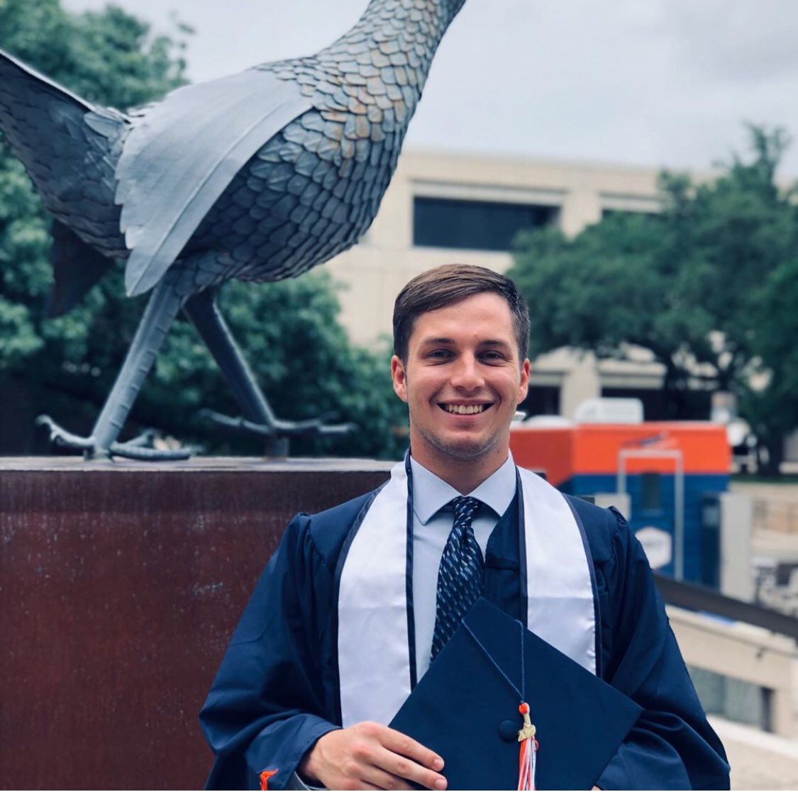 utsamenssoccer's tweet photo. We want to congratulate Coach Eric Schipperijin @ericschipperijn on graduating with a Bachelor of Arts in Business Management from @utsabusiness! Upon graduation Eric will be Financial Analyst for Hewlett Packard Enterprise! Way to go Coach! #utsa2019 #GORUNNERS #utsabusiness https://t.co/EtU6iRytDk