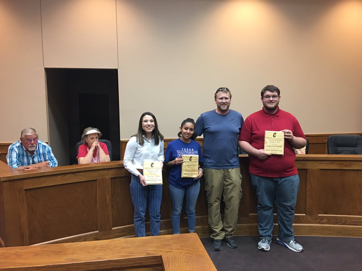 richdear's tweet image. Proud to watch the City of Godley recognize our seniors who’s projects benefited our community #seniorprojects #PerformanceAssessment