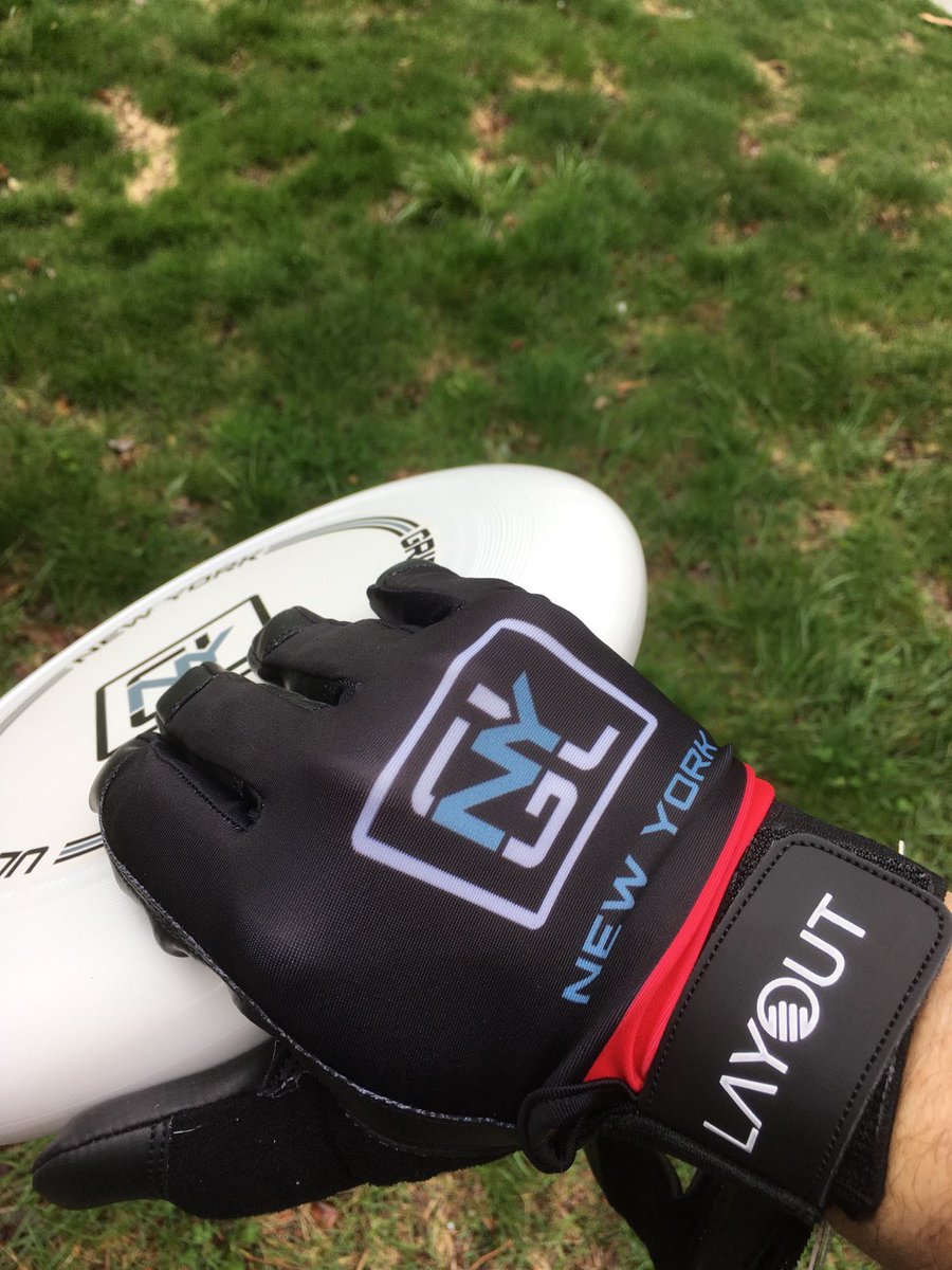 ny_gridlock's tweet image. Big Shout-Out to Layout Gloves for providing our players with sweet gear for the season! It's been a pretty cold spring so far in NYC and Layout Gloves have helped with warm hands, clutch catches, and stellar hucks.
#sponsorships #layoutultimate #layoutgloves #layoutolive #gloves