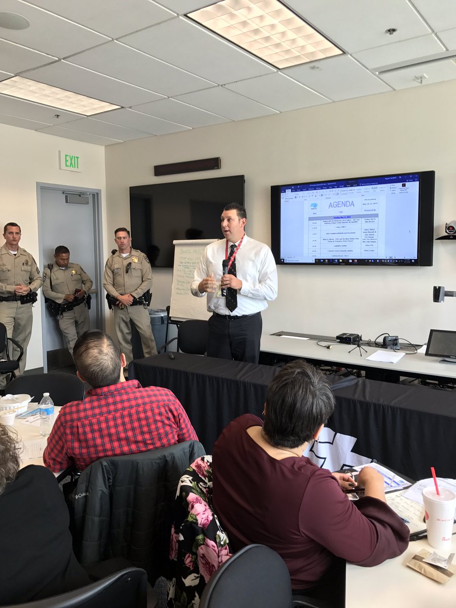 Caltrans District 8 On Twitter Nbc 4 La Reporter Alex Vasquez And Chp Provide Great Presentation To Caltrans Pios Regarding Pc 409 5 Media Access To Catastrophic Events Alexvnews Chp Oc Https T Co Pmpbi2kwpl