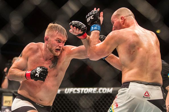 He'll be ready for another battle at #UFCStockholm!
Rewatch @AlexTheMauler 🆚 Glover Teixeira ➡️➡️ https://bit.ly/2VSwXEn
