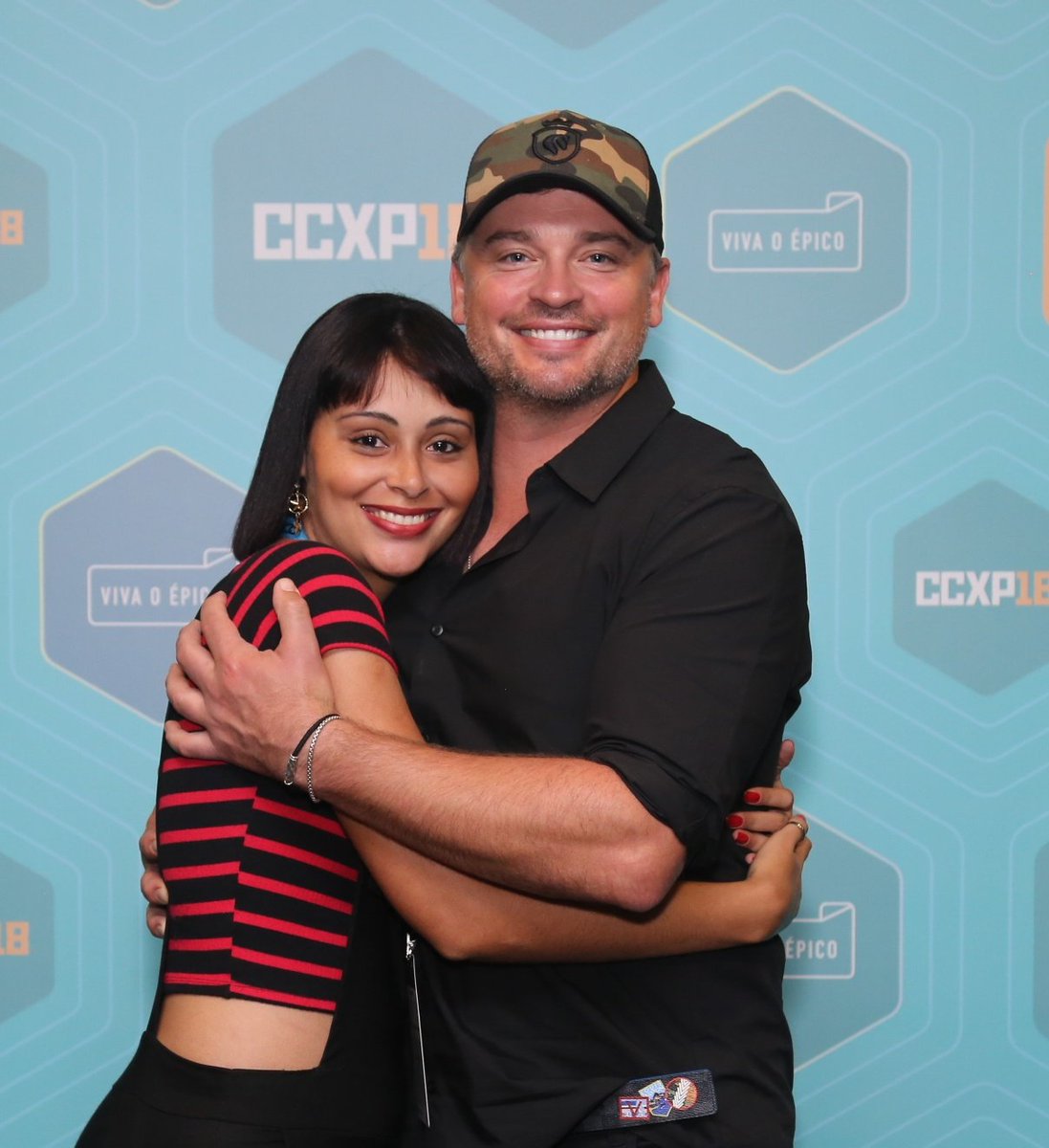 TVDPLL's tweet image. Eu tinha 13 anos quando sonhei esse sonho e criei uma lista com o nome de 6 atores q eu queria e precisava conhecer antes de morrer. Atores por quem eu tenho um amor diferente de todos os outros atores que gosto. E com 27 anos (indo agora pra 28 aki em Roma) eu concluí essa lista