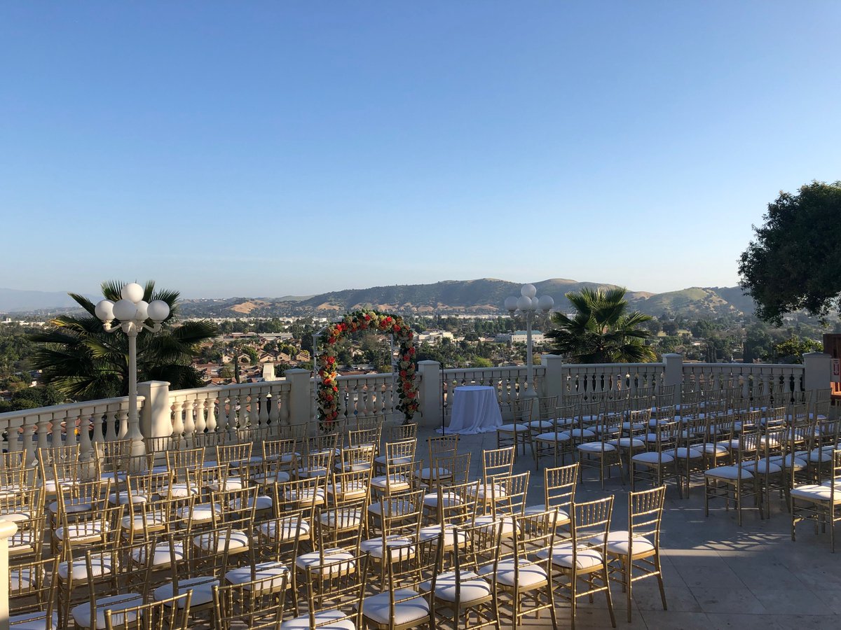 cocopalmdining's tweet photo. The Tropicana Terrace seats 80-200 people, has 3 levels, its own private bar and is uncovered. 💍💕
-
Call us today to find out what’s the right room for you or visit our website for more information. https://t.co/gg0Ox9qIUG