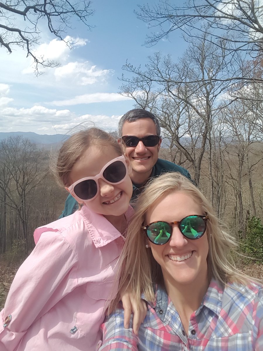 RHSXCWARRIORS's tweet photo. We would like to introduce you to the newest member of the RHSXC coaching family! Dena Long will be serving as our Assistant Coach this fall! Coach Long is an avid runner and is a Media Clerk at Riverside HS! She is pictured with her husband James and daughter Lainey! https://t.co/PI2QzCqc93