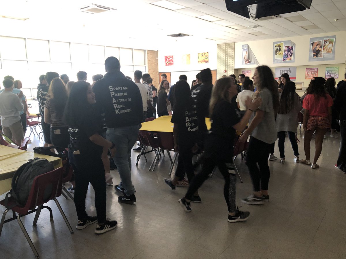 MrsDKaszuba's tweet photo. Spartan Passion Attracts Real Kindness—Civic Leaders inspiring their peers! #spartanlegacy https://t.co/rL52x5uP67