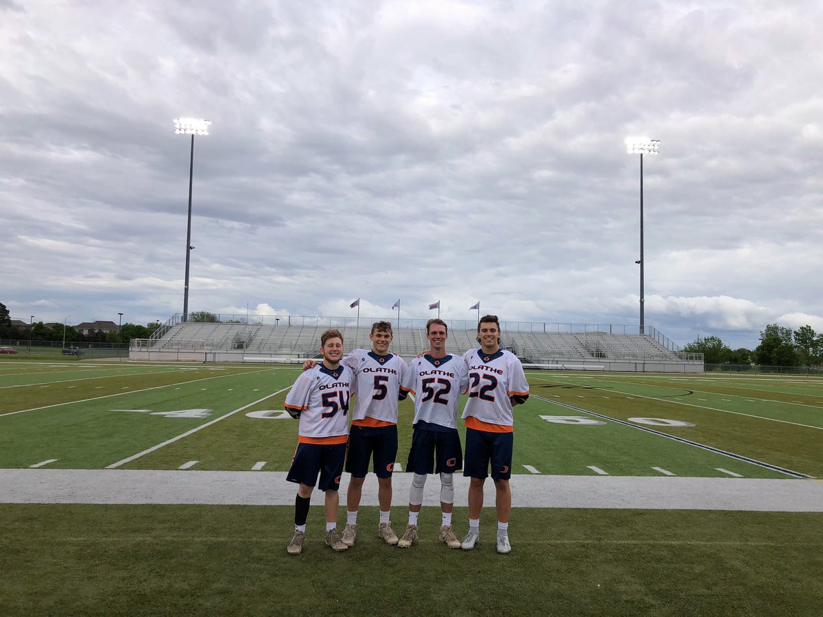 OlatheLacrosse's tweet image. Game Day.  OLAX - ROLL OUT !

Last home game for these senior captains !

See u at @OlatheEastHawks turf field at 5:30 v @SMLacrosseClub winner moves on to final at UMKC Friday night !
#OLAX #olatheproud #olathelacrosse