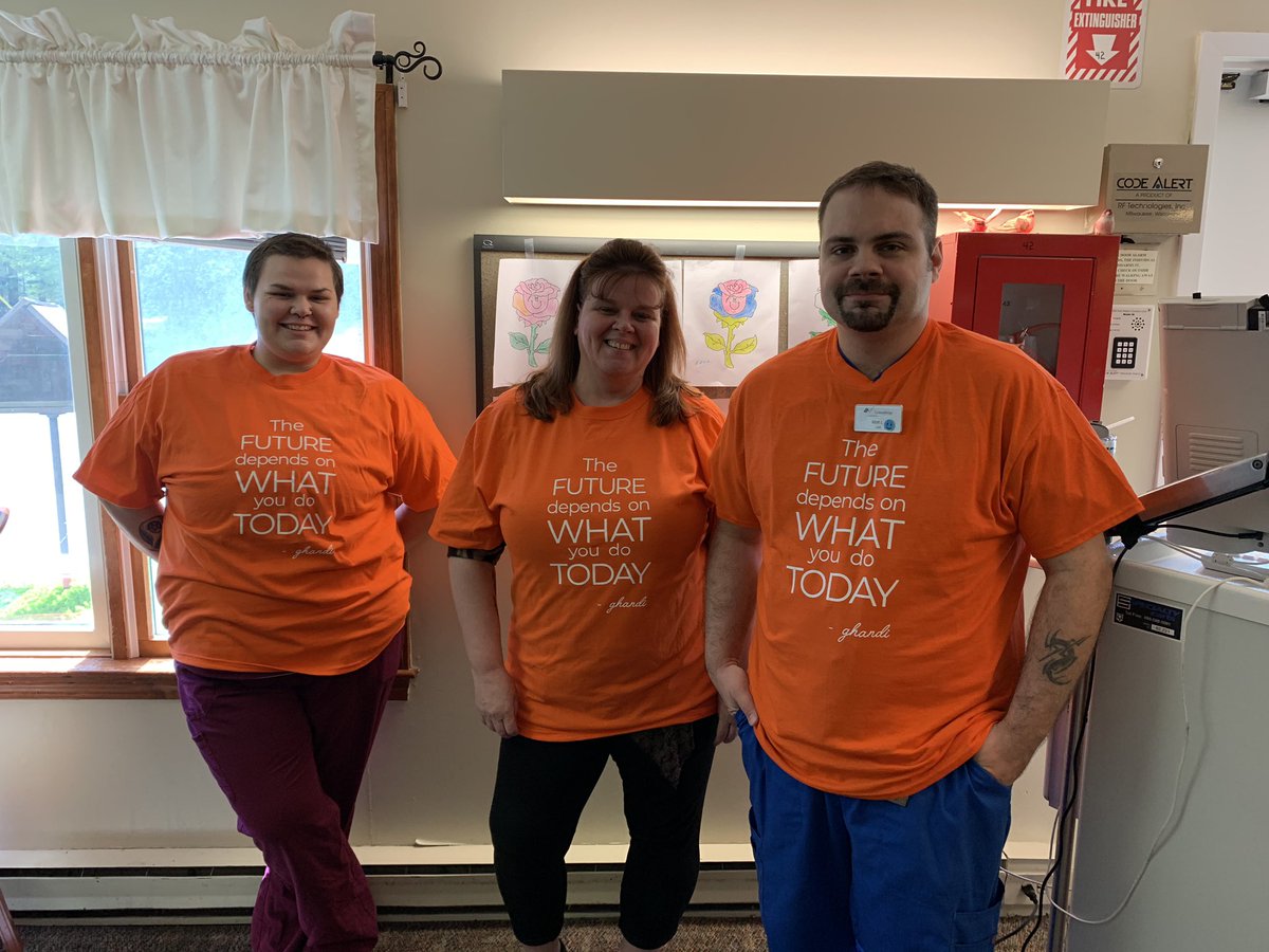 hd911's tweet photo. Supporting our sister centers at Advocacy Day #SaveOurSeniors!
#VirtualAdvocacyDaySOS 
#SaveOurSeniors 
@NextStepHC 
@MA_Senate 
@KarenSpilka 
@SenRodrigues 
@MassGovernor 
@MLSudders https://t.co/CgbBTCX48e