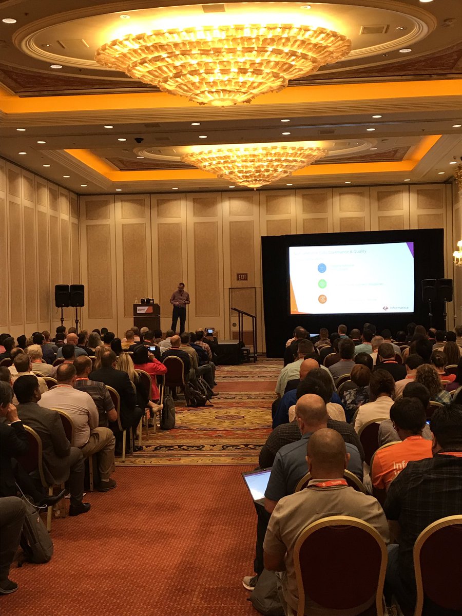 ThomasBrence's tweet photo. Absolutely packed house to hear about the #automation and innovations that @lux_chris and his team has been building in the world of #dataquality and #datagovernance at #INFA19 https://t.co/ZWY8vFTqby
